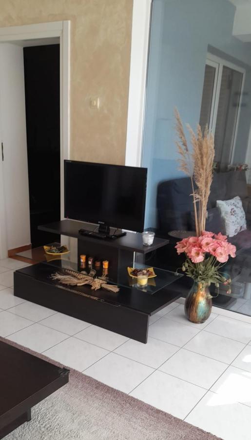 Apartament Bety Sea Front Apartment คอสติเนช ภายนอก รูปภาพ